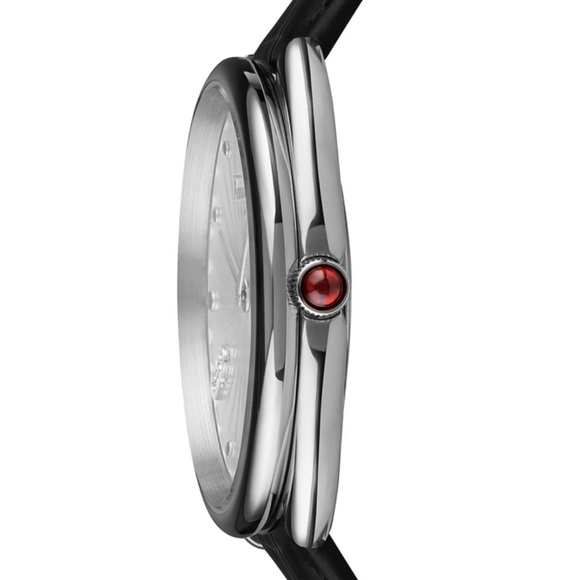 NEW Ferragamo Cuir Stainless Steel & Leather-Strap
Watch - Picture 3 of 8